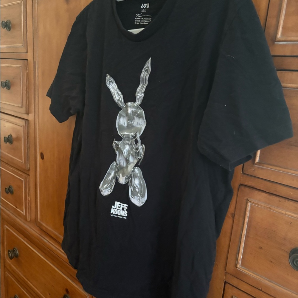 Jeff Koons Silver Rabbit Graphic Tee - Picture 3 of 6